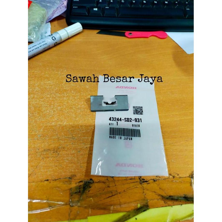 Retainer Brake Pad Spring - Plat Dudukan Tahanan Kampas Kanvas Rem Belakang Honda Jazz Gd3 City Gd8 