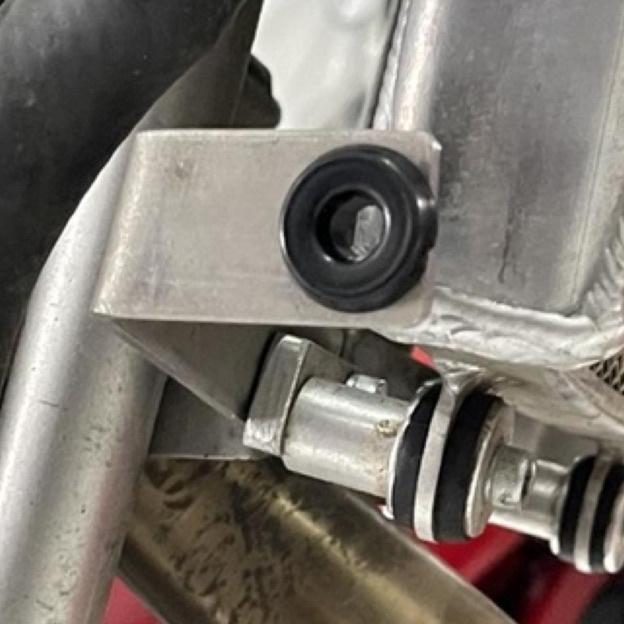 Bestone- BRACKET SAYAP RADIATOR BPRO SUPPORT SIRIP NINJA R SS KOMBINASI