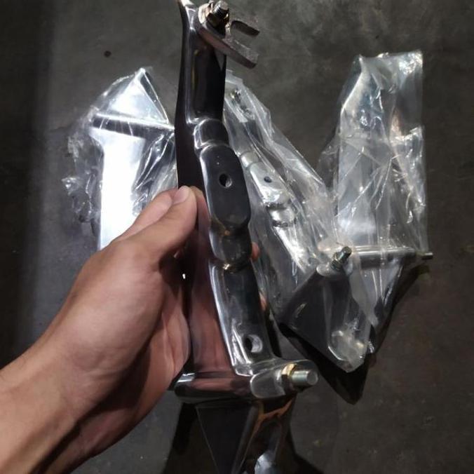 Dudukan Ban serep Vespa Ring 10 model vigano sprint super