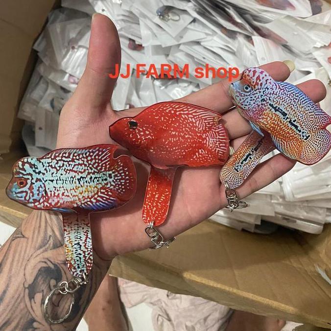 Catbull- Wayang Louhan Aclyric Tebal Gantungan Kunci Ukuran Sedang Ikan Louhan