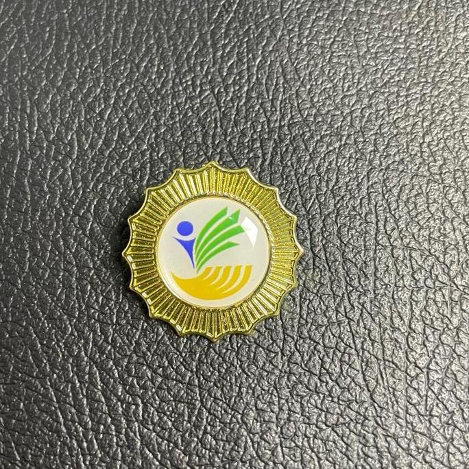 DS106 - Pin Kementerian Sosial Bros Kemensos Emblem Kemensos -Magnet