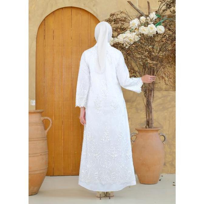 Gamis Mosleem Putih Lebaran 2025 Brukat Premium Elegance Detail Payet By Brilliant Girl