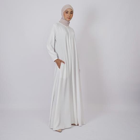 Alea Dress Broken White by BITA Tufine By Tubita Dress Abaya Gamis Putih Umroh Kondangan Wanita Eleg