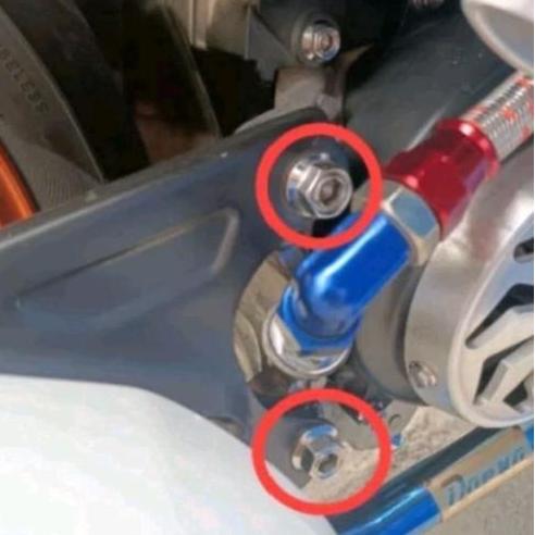 BAUT KNALPOT BEAT SCOOPY STAINLESS 2KUNCI HENG ORIGINAL (2BAUT)