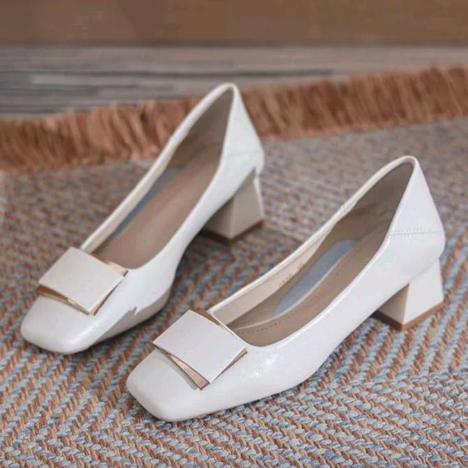 Tahan Lama Sepatu Pancus Kantor Hak 4Cm Bahan Lembut Untuk Wanita Kerja Warna Hitam Tersedia Ukuran 