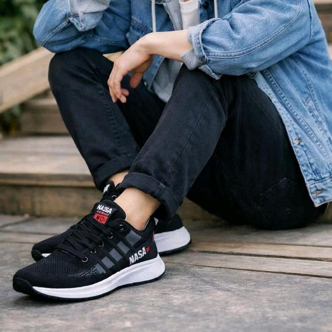 Tahan Lama  Sepatu Sneakers Pria Sepatu Olahraga Pria Sepatu Sport Laki Laki Sepatu Keren Sepatu Abu