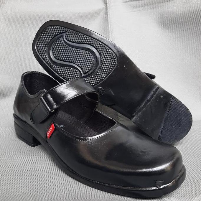 Terlaris Pantofel Wanita Heels Flat Kerja Formal Kulit Asli Kickers Sp09