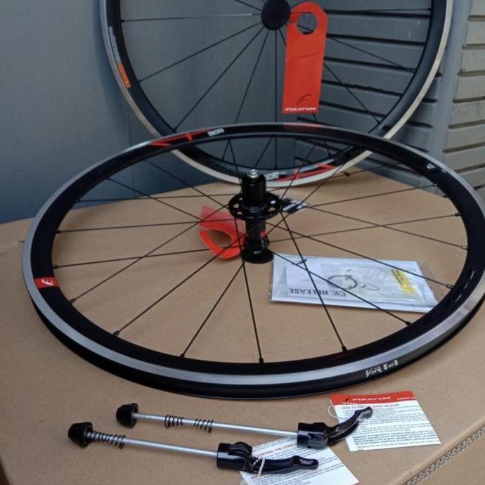 Wheelset Fulcrum 700C Racing 4 RC6 Clincher C17 bisa 11sp