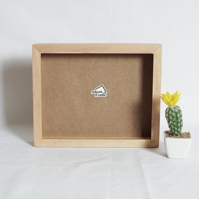 Frame Foto 3D Bingkai Kayu Figura Foto Kayu Natural Uk 12R 30 x 40