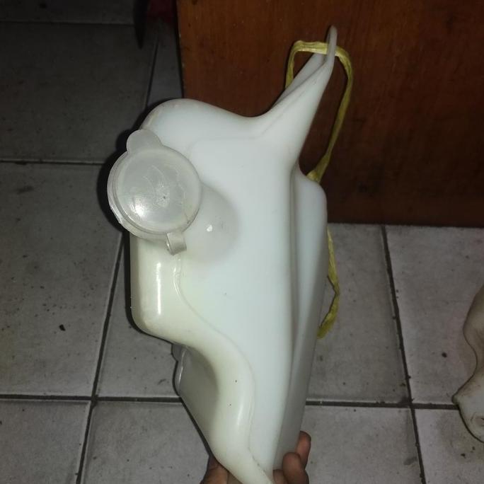 Tabung Cadangan Air Wiper Grand Max Luxio  Original  Sale