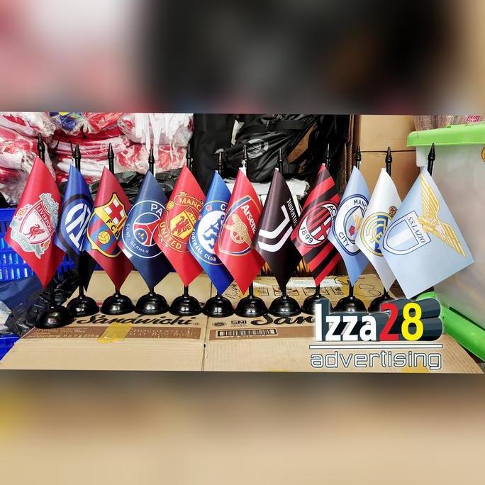 tiang kayu meja dan bendera meja custom bahan satin double bahan