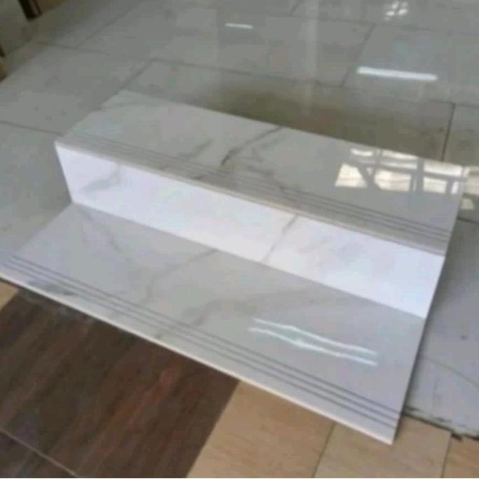 granit pijakan tangga 30x120 20x120 motif marmer