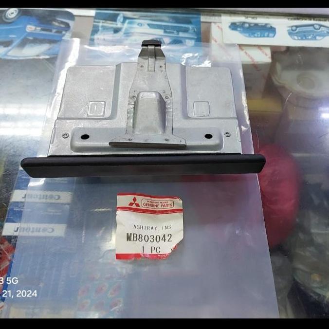ASBAK LANCER DANGAN ASHTRAY DASBOARD LANCER DANGAN 1989 SD 1992 ORIGINAL MITSUBISHI GRADE
