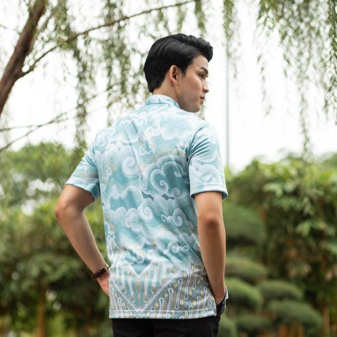 Kemeja Batik Lengan Pendek - Magani Nosweat - Celadon Rising