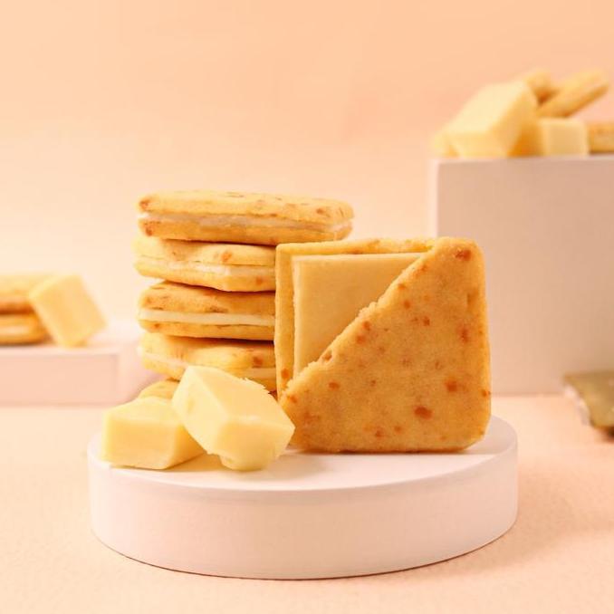 gevahmistore - yukichee by miss ogura shiroi koibito / cookies sandwich / milk cheese biskuit jepang