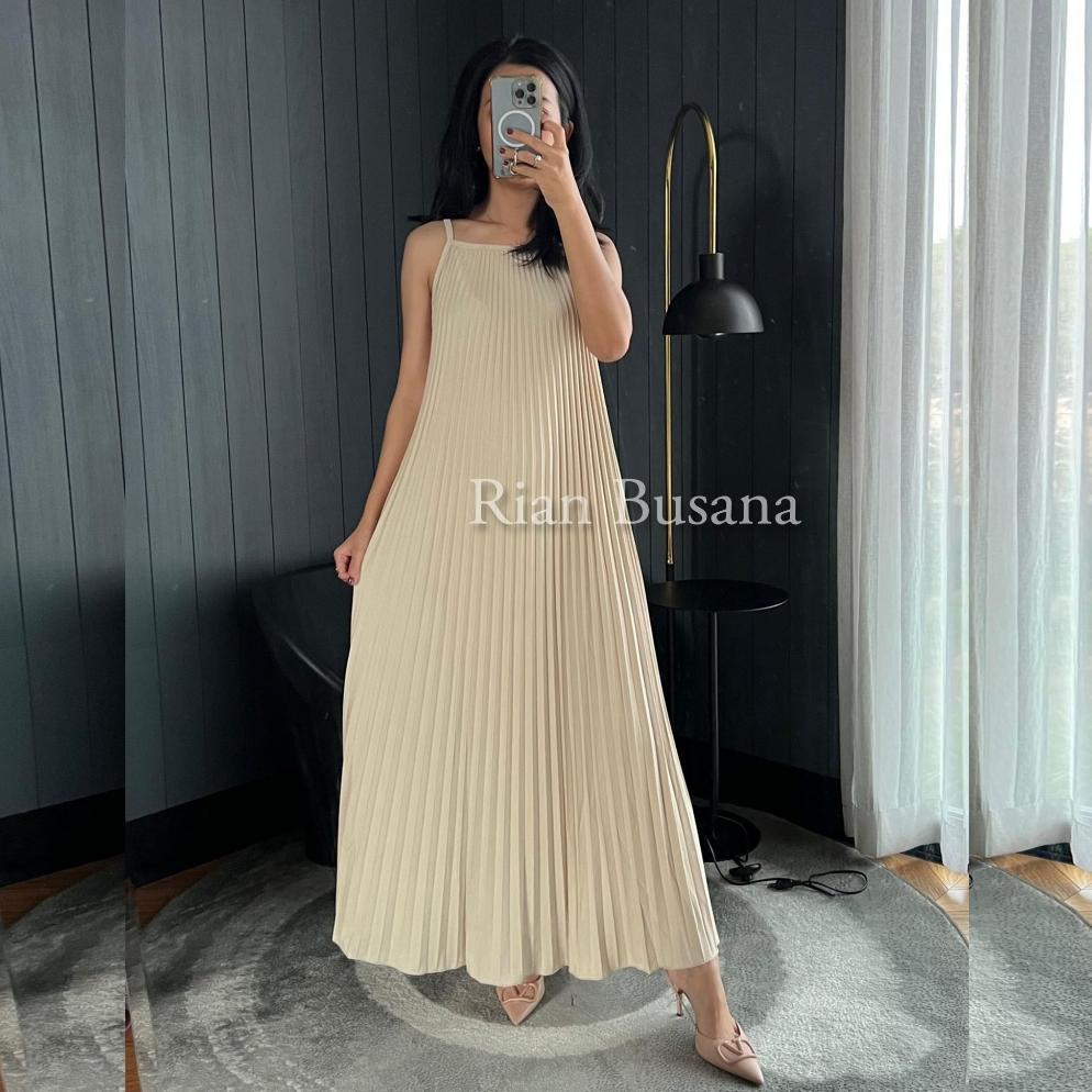 Inner Dres Plisket Mayung / Dres Polos Plisket / Inner Plisket Dress Tanpa Lengan Tali 1 / Gamis tan