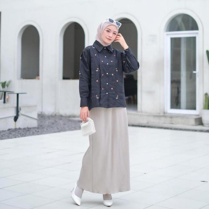 Ready Prqueenfashion - Berina Top - Kemeja Bordir Vintage Motif Flower - Baju Atasan Casual Wanita K