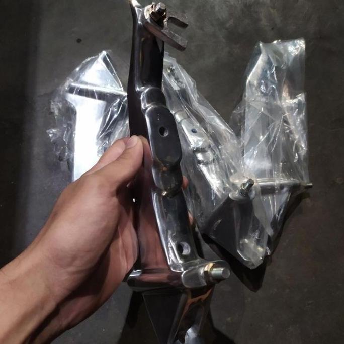 Dudukan Ban serep Vespa Ring 10 model vigano sprint super