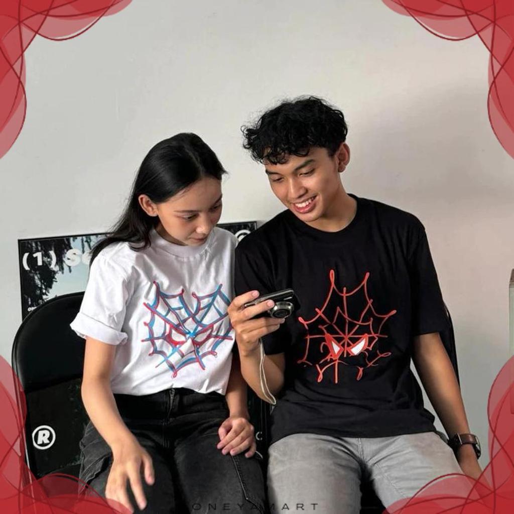 Baju Kaos Couple Spiderman Miles Morales & Gwen Stacy Warna Putih - Kaos Spiderman Couple - Tshirt S