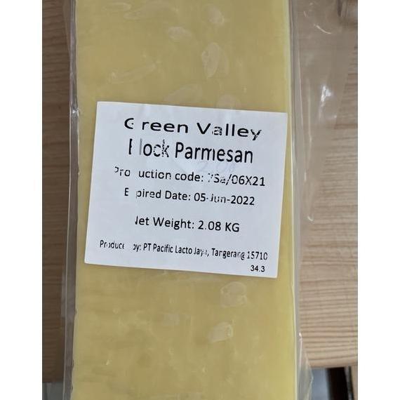 Green Valley Parmesan Blok / Keju Parmesan Cheese / Keju Parmesan Block Green Valley