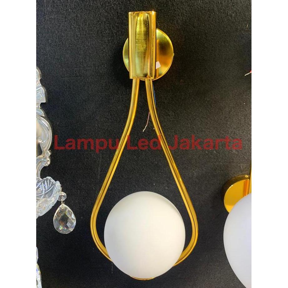 Kap lampu dinding elegand gold. Kap lampu dinding gold e27 original