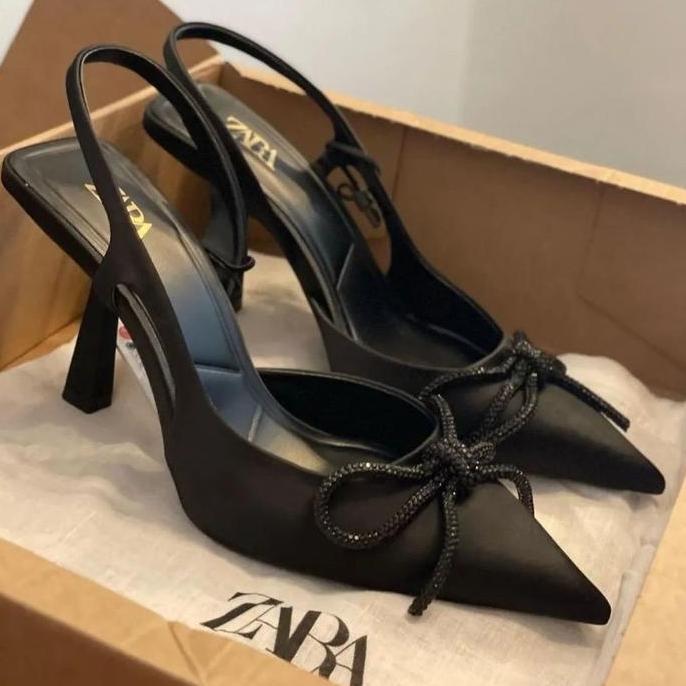 Sepatu Heels Wanita ZS 130 HI