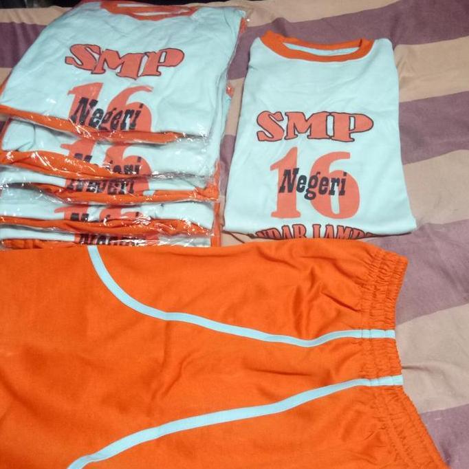 seragam olahraga SMP