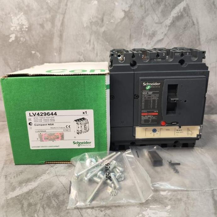 Mccb Circuit Breaker  Nsx100F 4P 40A Nsx 100 F 4P 40A Tm40D Restock