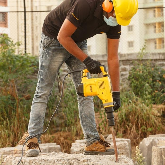 Dewalt Demolition Hammer / Bor Bobok Beton 1050Watt HEX 17 D25811K