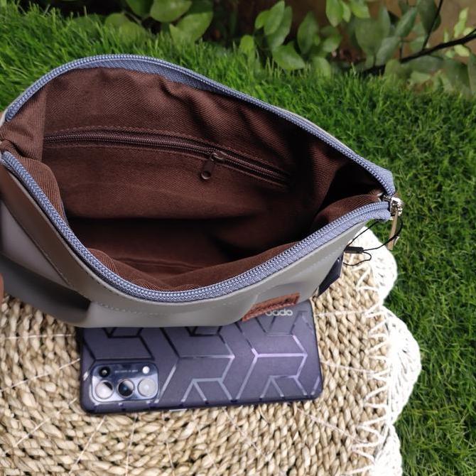 Bags- Pouch Kiara Chocoly Premium By Zeina Wanita