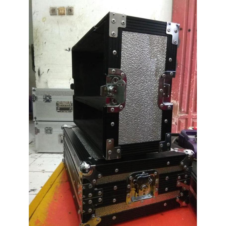 Konichiwa- List Alumunium "U" Hitam - 150Cm