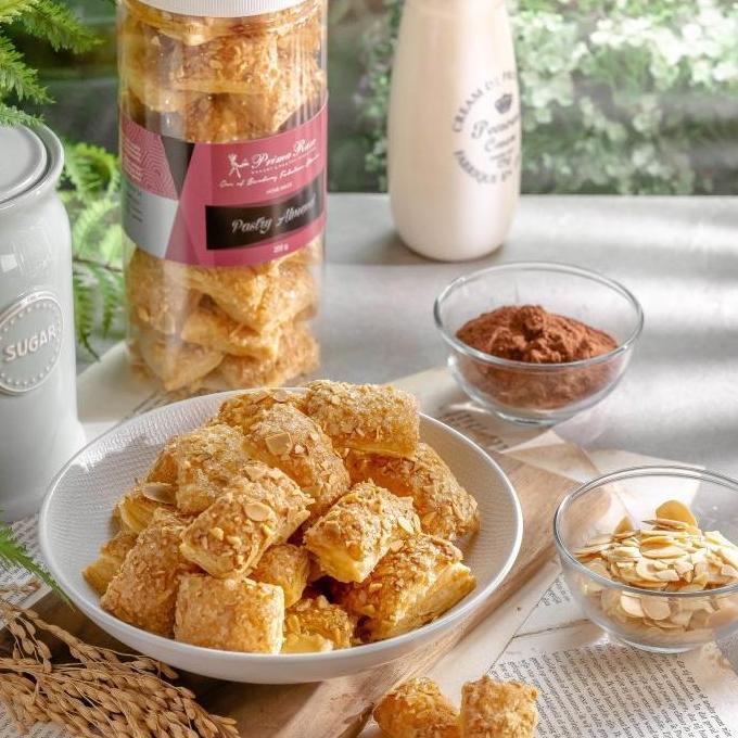 PASTRY ALMOND (tabung)