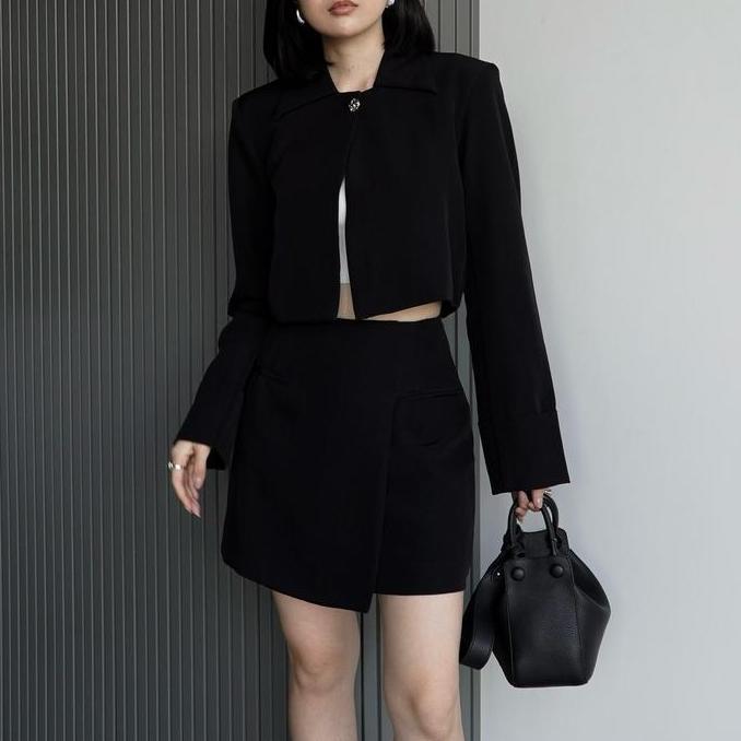 Langsungaja- Yeona - West Blazer | Cropped Blazer