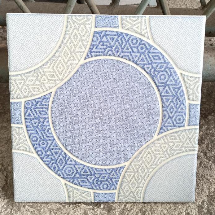 KERAMIK LANTAI KAMAR MANDI-GARASI 20X20 KASAR TIMBUL BIRU- MULIA