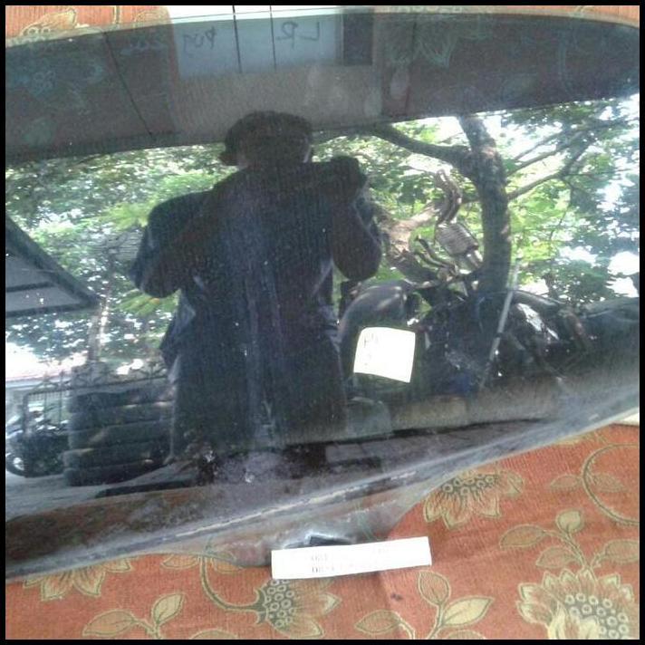 DISKON KACA PINTU BELAKANG KIRI PEUGEOT 206 