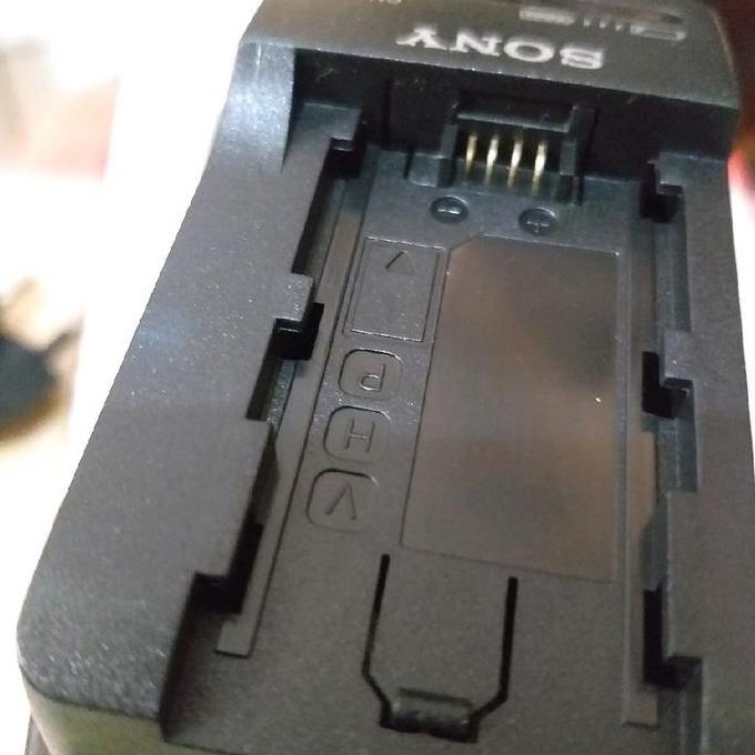 Charger Camera Sony PXW-X70