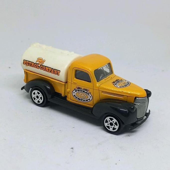 MAJORETTE CHEVROLET 1946 PICKUP TANKER TRUCK LOOSE DIECAST (S)