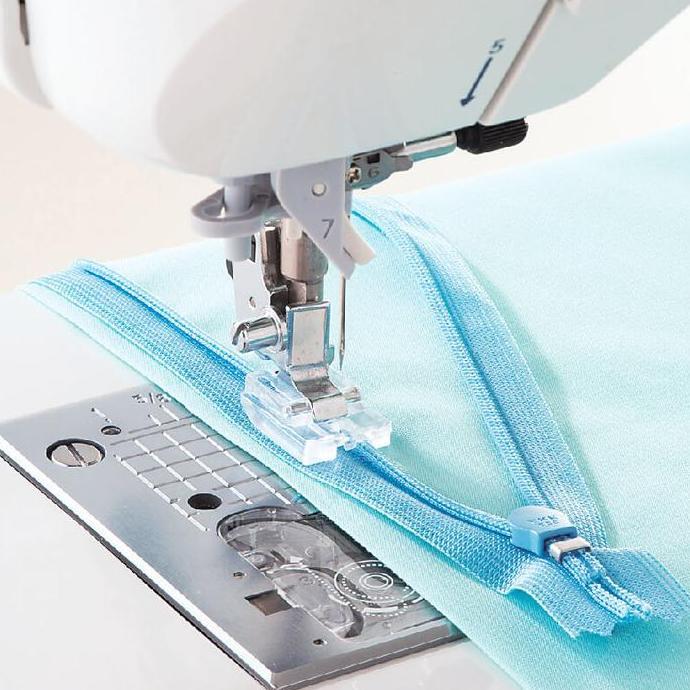 Sepatu Resleting (Transparan) JUKI HZL Series