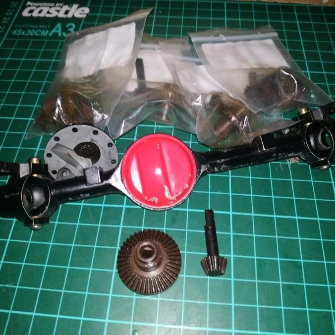 PRODUK FAVORIT - BEVEL GEAR SET DIFT GEAR HD, YOTA AXEL RC 1/10 D90 ,( BEVEL GEAR 15T DIFT GEAR 40T)