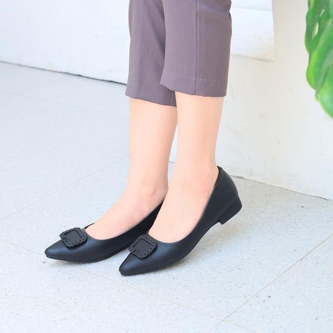 Nino Dericy Sepatu Pantofel Wanita / Sepatu Kerja Wanita Nra 302