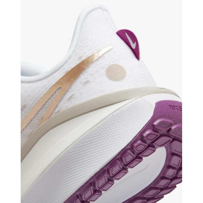 Sepatu Lari Wanita Nike Vomero 17 Platinum Violet - Fb8502-007