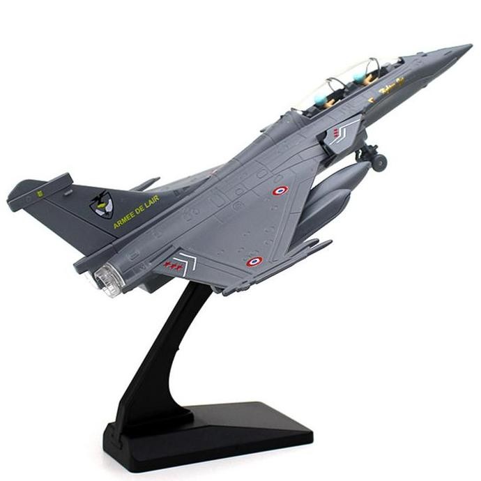 Miniatur Pesawat tempur Diecast skala 1:100