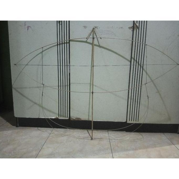 //TERLARIS LAYANGAN WAU , GAPANGAN , LAYANGAN TRADISIONAL