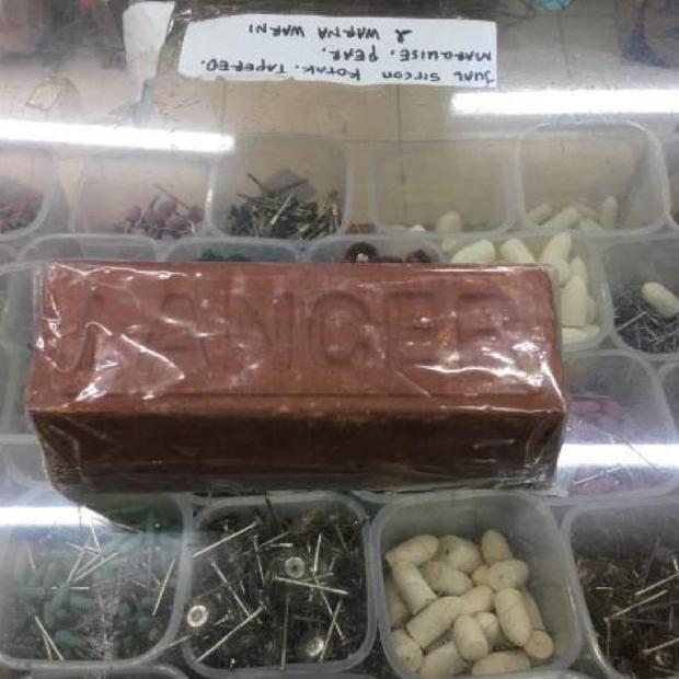 Obat Poles Lancer Coklat Untuk Batu Poles Perawatan Kendaraan