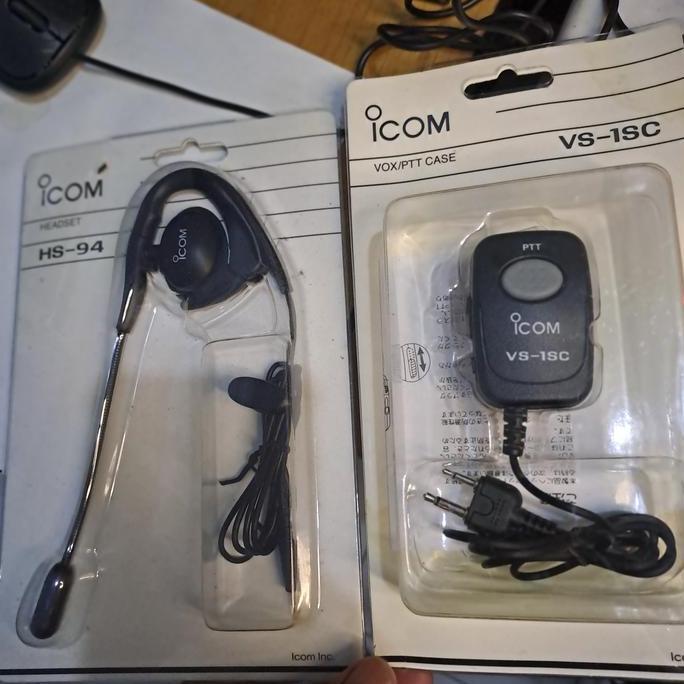 PTT ICOM V80 HAND SET HT ICOM V8 EAR SET ALINCO DJ 196 HEAD SET ICOM V86 ATAU ICOM V85 HANDSFREE ALI