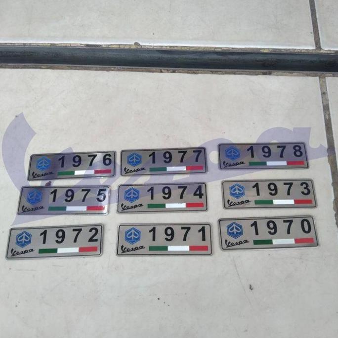 Emblem taun vespa 1970 - 1979 vespa super sprint pts special 90