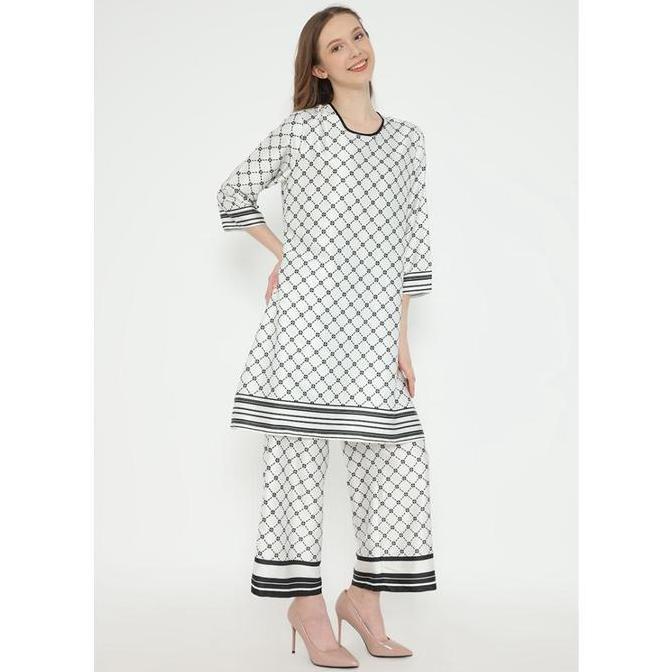 Minimalist Monochrome Tunic By Brilliant Girl