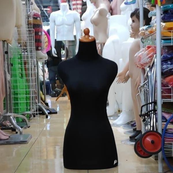 PATUNG MANEKIN DM WANITA HITAM GAN