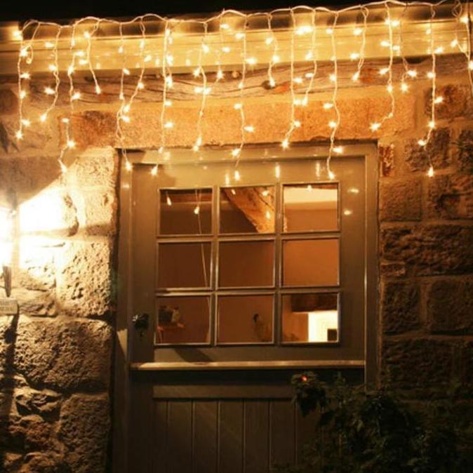 Lampu Tirai LED Warm White Dekorasi Wedding Lamaran Aqiqah