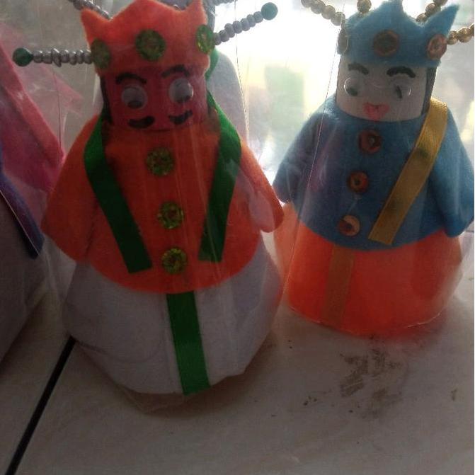 Ondel Ondel dari Kok Mainan anak kerajinan prakarya Sekolah Pendidikan